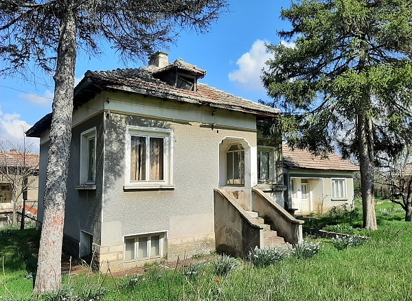 country-house-with-annex-barn-and-spacious-yard-situated-in-a-quiet-village-near-lake-45-km-away-from-vratsa-bulgaria