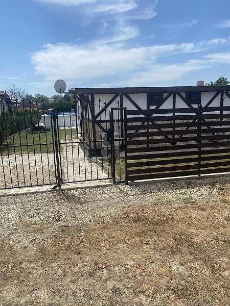 rural-property-with-plot-of-land-and-nice-location-just-one-kilometer-away-from-the-beach