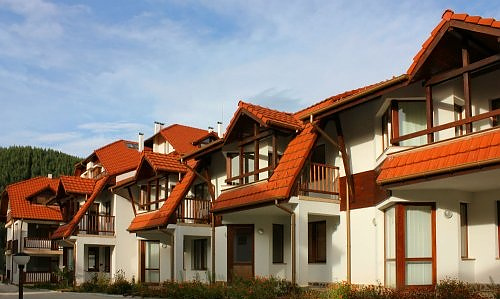 /nice-one-bedroom-flat-situated-in-a-gated-complex-in-the-mountains/