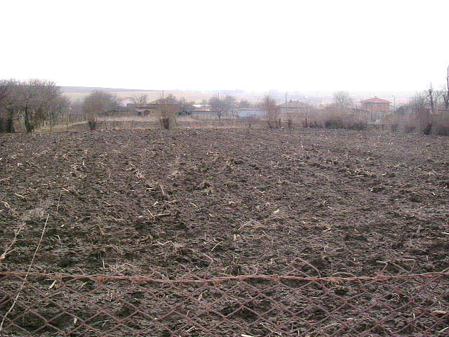 /spacious-plot-of-regulated-land-situated-near-the-center-of-a-village-40-km-away-from-the-black-sea/